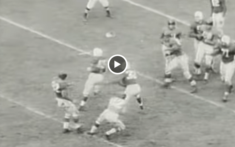 Watch Charlie Conerly score on a singleton run in 1952.
